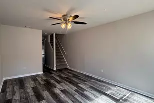 43 Park Vallei Ln, Brookhaven, PA 19015 - Photo 2