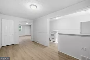 243 W 22nd St, Chester, PA 19013 - Photo 14