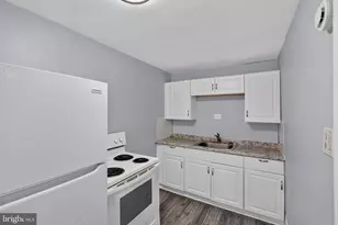 331 W 21st St, Chester, PA 19013 - Photo 10