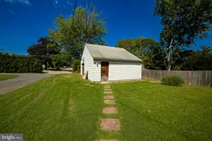 2213 Pershing Ave, Morton, PA 19070 - Photo 4