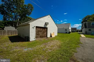 2213 Pershing Ave, Morton, PA 19070 - Photo 24
