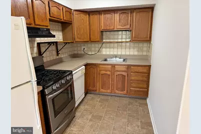 1404 Powell Road, Brookhaven, PA 19015 - Photo 6