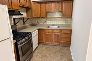 1404 Powell Rd, Brookhaven, PA 19015 - Photo 6