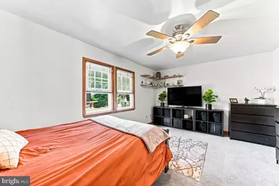 320 E Knowles Avenue, Glenolden, PA 19036 - Photo 18