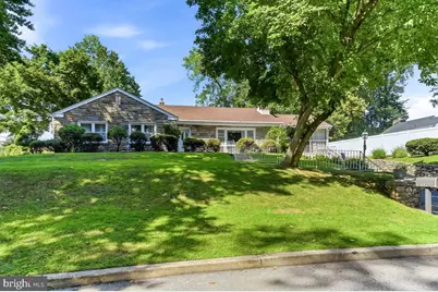 320 E Knowles Avenue, Glenolden, PA 19036 - Photo 28
