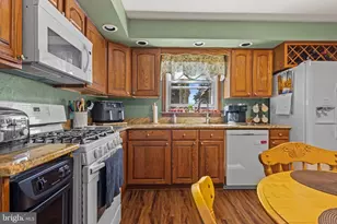 45 Evergreen Ave, Broomall, PA 19008 - Photo 22