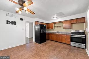 306 Collingdale Ave, Darby, PA 19023 - Photo 14