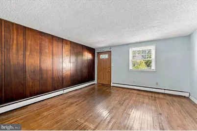 306 Collingdale Avenue, Darby, PA 19023 - Photo 6