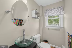406 Reese St, Folsom, PA 19033 - Photo 14