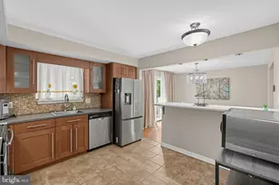 406 Reese St, Folsom, PA 19033 - Photo 4
