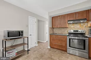 406 Reese St, Folsom, PA 19033 - Photo 12