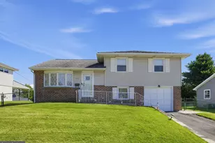 245 Talbot Dr, Broomall, PA 19008 - Photo 1