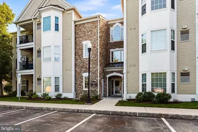 124 Creekside Drive #8, Brookhaven, PA 19015 - Photo 1