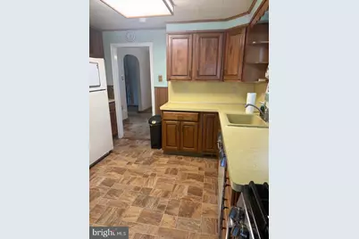 23 W Woodland Avenue, Springfield, PA 19064 - Photo 10