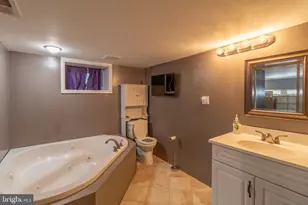 526 Jansen Ave, Essington, PA 19029 - Photo 16