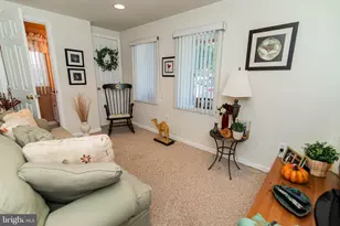 214 W MacDade Blvd, Folsom, PA 19033 - Photo 30