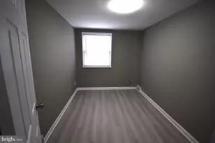 735 Windsor Cir, Folcroft, PA 19032 - Photo 12