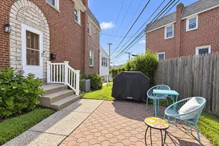 101 Lakeview Dr, Ridley Park, PA 19078 - Photo 2
