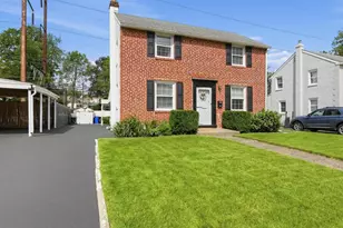 1027 Edgerton Rd, Clifton Heights, PA 19018 - Photo 4