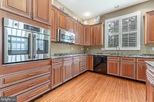 91 S Valentine Dr, Garnet Valley, PA 19060 - Photo 16