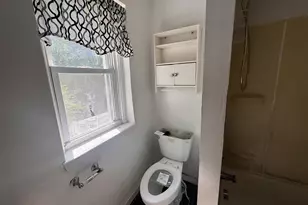 417 E 20th St, Chester, PA 19013 - Photo 22