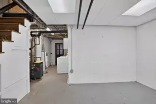 7057 Guilford Rd, Upper Darby, PA 19082 - Photo 24