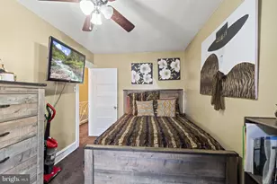 7017 Radbourne Rd, Upper Darby, PA 19082 - Photo 16