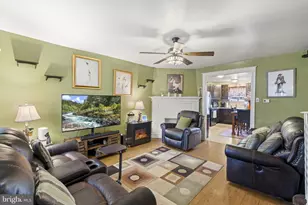 7017 Radbourne Rd, Upper Darby, PA 19082 - Photo 1