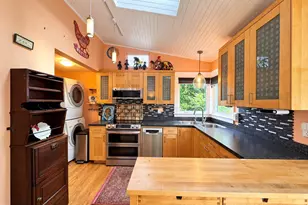 29 Garrett Ave, Bryn Mawr, PA 19010 - Photo 2