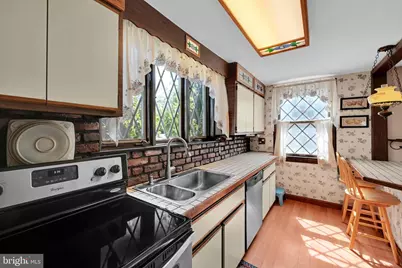 808 Hampshire Road, Drexel Hill, PA 19026 - Photo 12