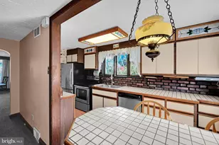 808 Hampshire Rd, Drexel Hill, PA 19026 - Photo 8