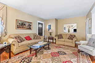 257 Long Ln, Upper Darby, PA 19082 - Photo 2