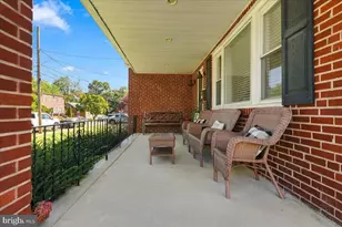227 Hazel Ave, Folsom, PA 19033 - Photo 4