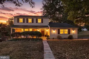 604 Heather Ln, Bryn Mawr, PA 19010 - Photo 2