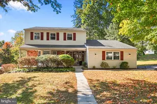 604 Heather Ln, Bryn Mawr, PA 19010 - Photo 1