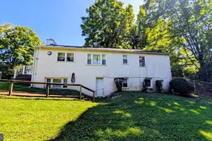 15 Locksley Rd, Glen Mills, PA 19342 - Photo 12
