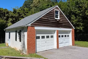 15 Locksley Rd, Glen Mills, PA 19342 - Photo 6
