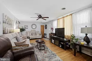 723 Sharon Ave, Collingdale, PA 19023 - Photo 6