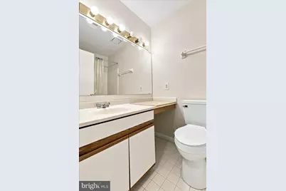 319 Cashel Court #319, Aston, PA 19014 - Photo 8