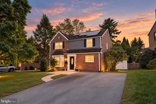 1638 Surrey Ln, Havertown, PA 19083 - Photo 1