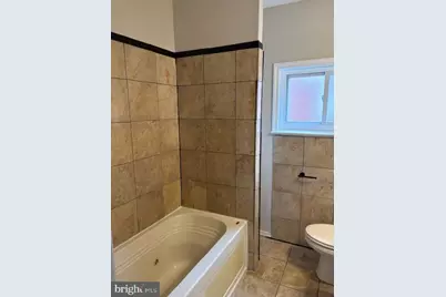 30 W Parkway Avenue, Chester, PA 19013 - Photo 10