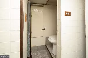 1121 Elmwood Ave, Sharon Hill, PA 19079 - Photo 4