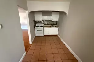6834 Marshall Rd, Upper Darby, PA 19082 - Photo 2