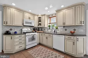 329 Lynbrooke Rd, Springfield, PA 19064 - Photo 10