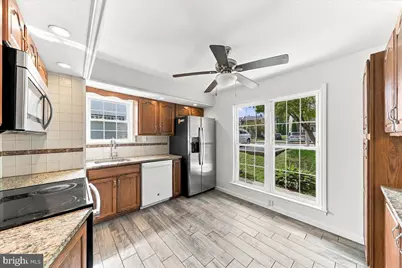 36 Penns Court, Aston, PA 19014 - Photo 2