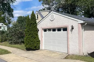 103 Seneca St, Essington, PA 19029 - Photo 4