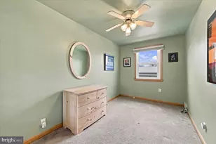 211 Willowbrook Ave, Folsom, PA 19033 - Photo 18