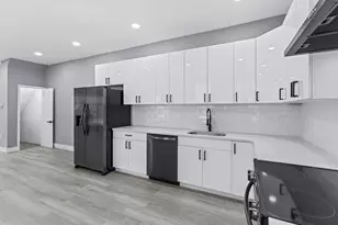 19 S 6th St, Darby, PA 19023 - Photo 10
