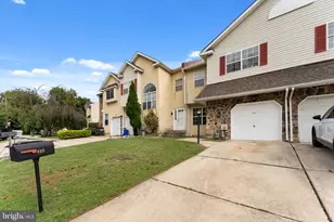 127 E Winona Ave, Norwood, PA 19074 - Photo 2