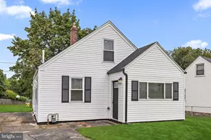 53 Seward Ln, Aston, PA 19014 - Photo 2